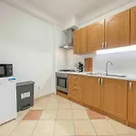 I77 Spacious Modern 3bedroom *