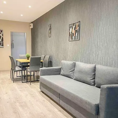 I77 Spacious Modern 3bedroom Budapest