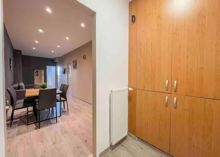 I77 Spacious Modern 3bedroom Appartement