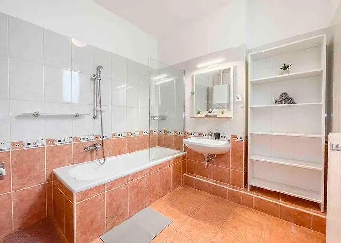 I77 Spacious Modern 3bedroom Appartement *