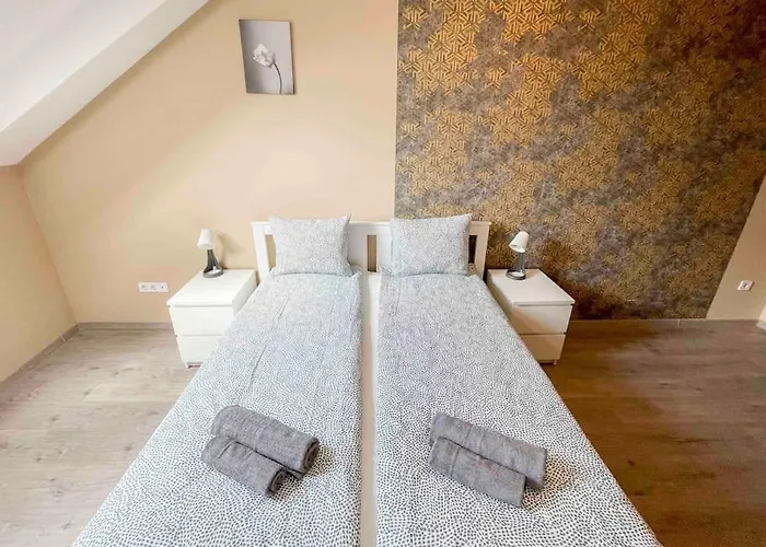 I77 Spacious Modern 3bedroom Budapest
