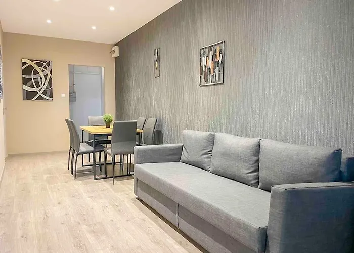 I77 Spacious Modern 3bedroom Boedapest