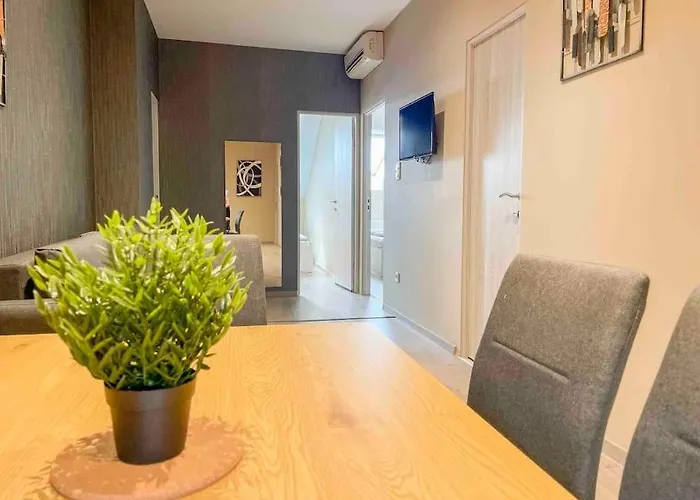 I77 Spacious Modern 3bedroom * Boedapest